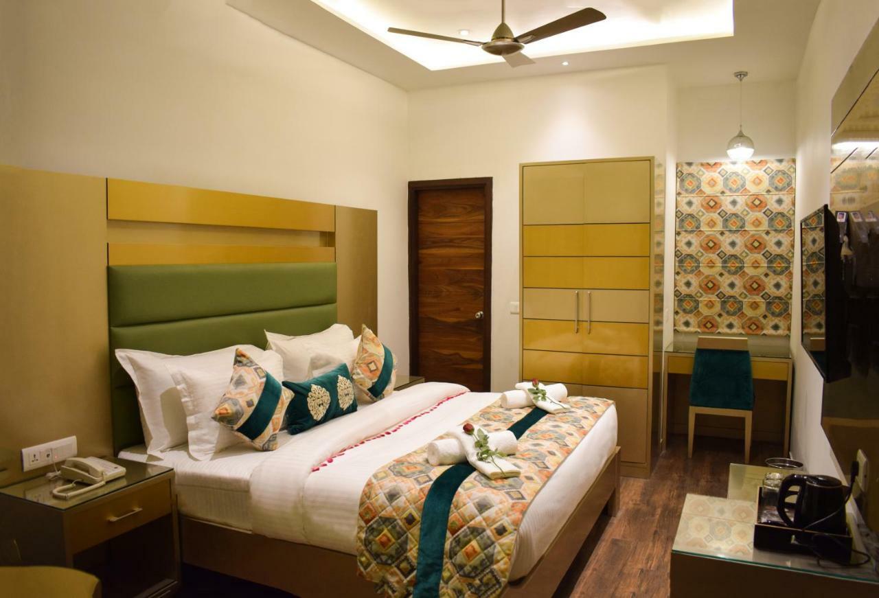 One Earth Gg Regency Hotel Amritsar Exterior photo