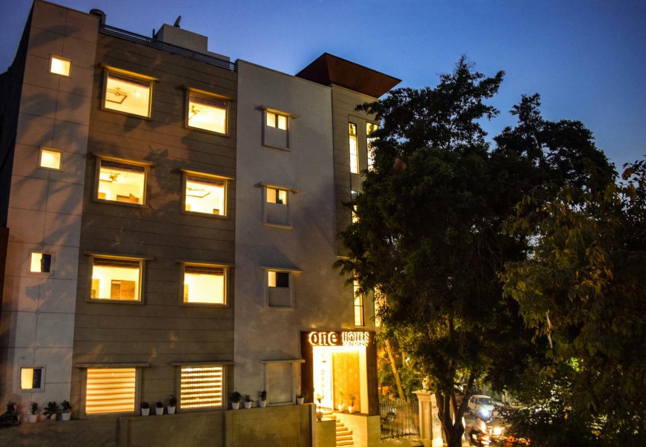 One Earth Gg Regency Hotel Amritsar Exterior photo